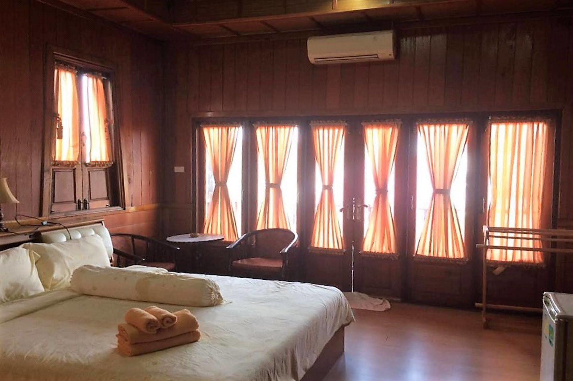 Отель Beau And Blonde House Kamala Экстерьер фото